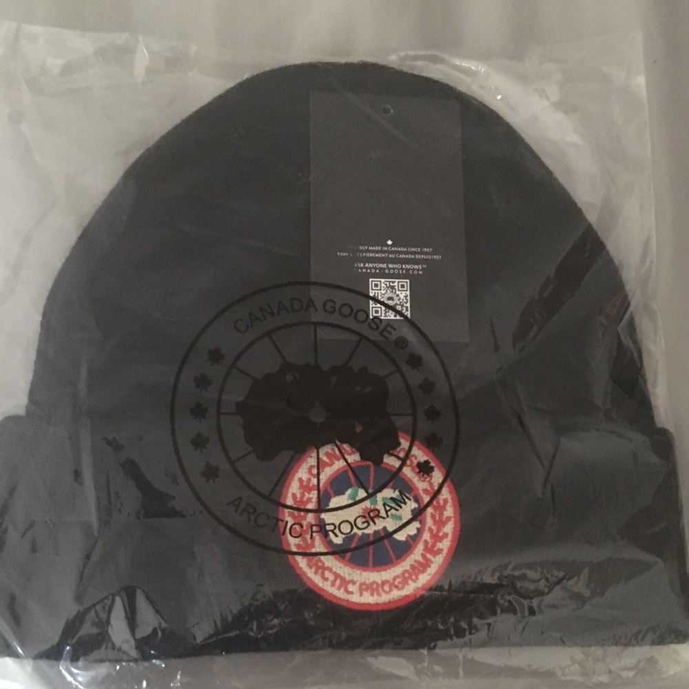 Canada Goose Beanie New with Tags